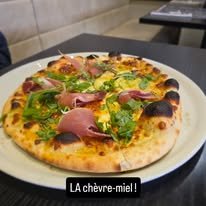 Pizza chèvre miel
